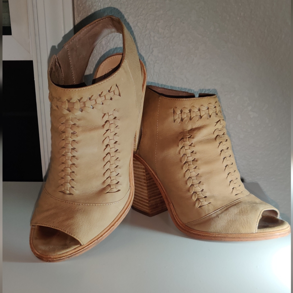 Vince Camuto